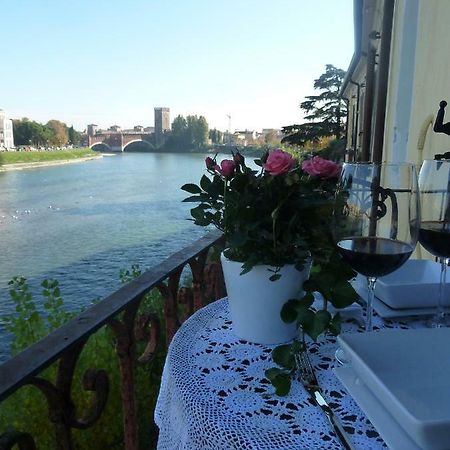 Casa Archi - Balcone Sul Fiume Verona Exterior foto